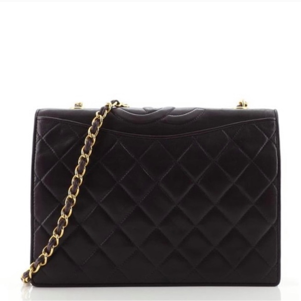 Authentic Vintage single flap quilted CC LAMBSKIN medium shoulder bag